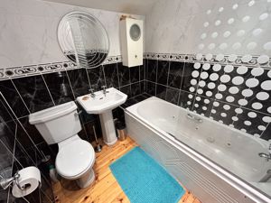 Photo 18- click for photo gallery